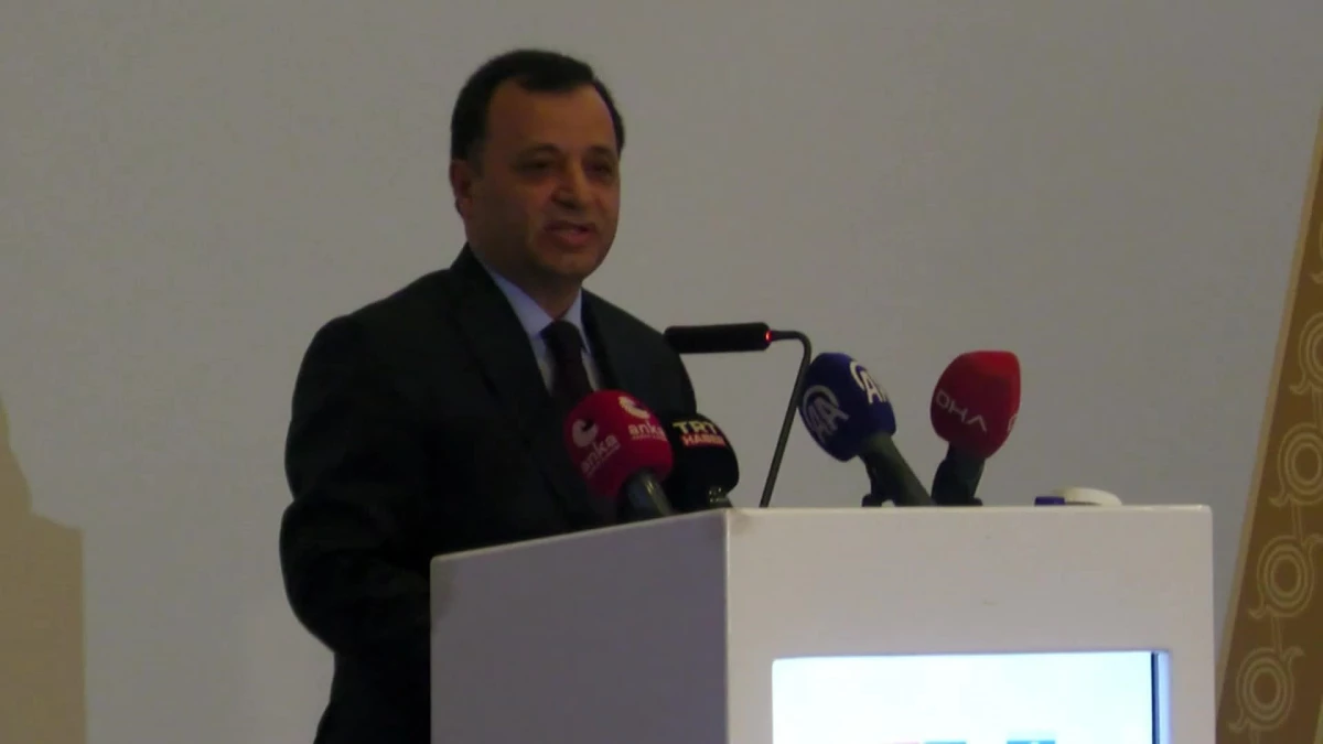Aym Başkanı Zühtü Arslan: "Demokratik Ülkelerde Yorum Kakofonisine Yer Yoktur.