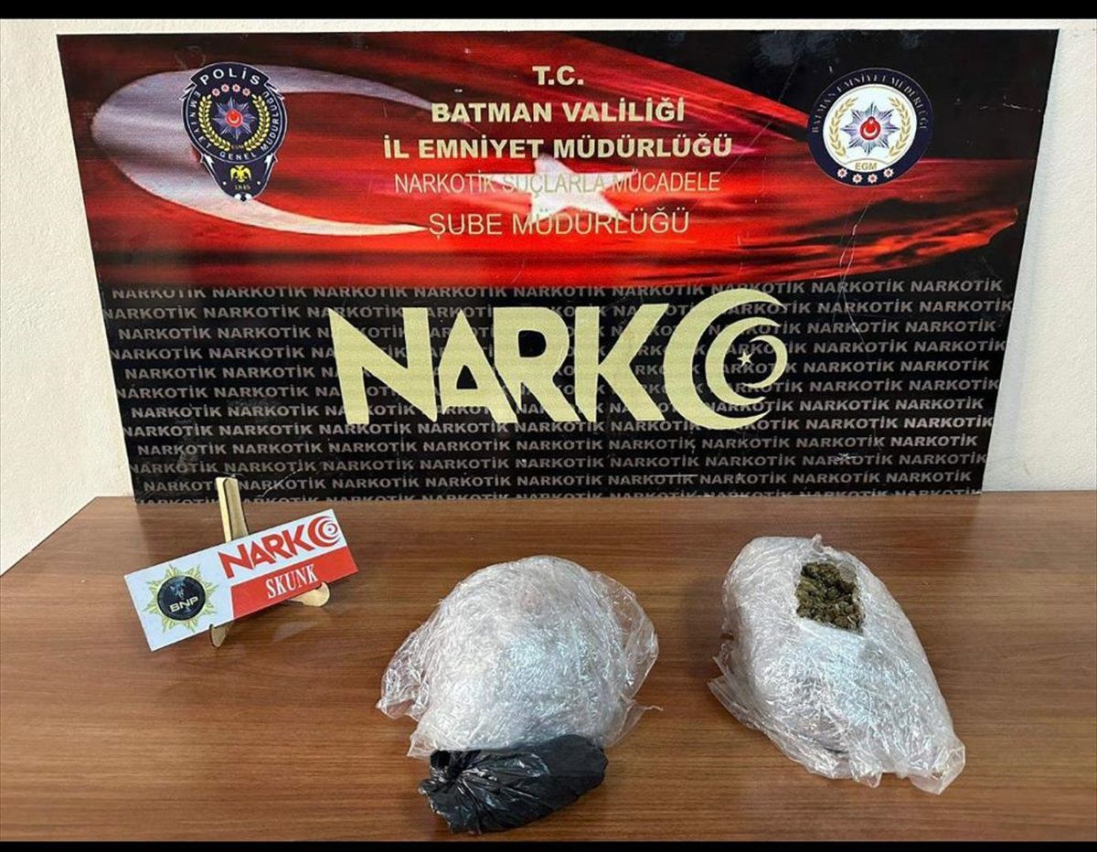 Batman\'da 1 Kilo 142 Gram Skunk Ele Geçirildi, 2 Şüpheli Tutuklandı