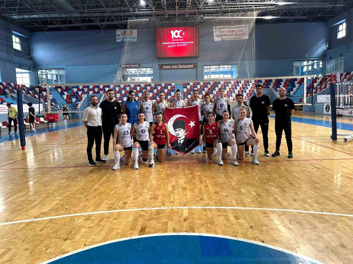 "Bizim Kızlar" deplasmandan 3-0\'lık galibiyetle döndü