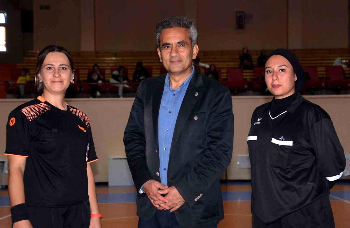 Cumhuriyetin 100. Yılında Hentbol Turnuvası