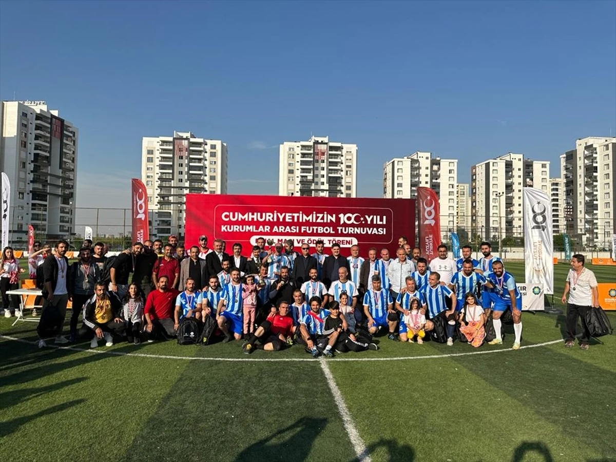Diyarbakır\'da Cumhuriyet\'in 100. yılına özel futbol turnuvası düzenlendi