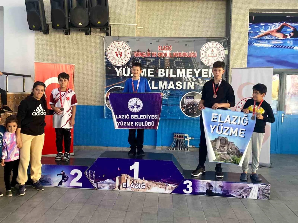Elazığ Belediyesi Yüzme Yarışmalarında 57 Madalya Kazandı