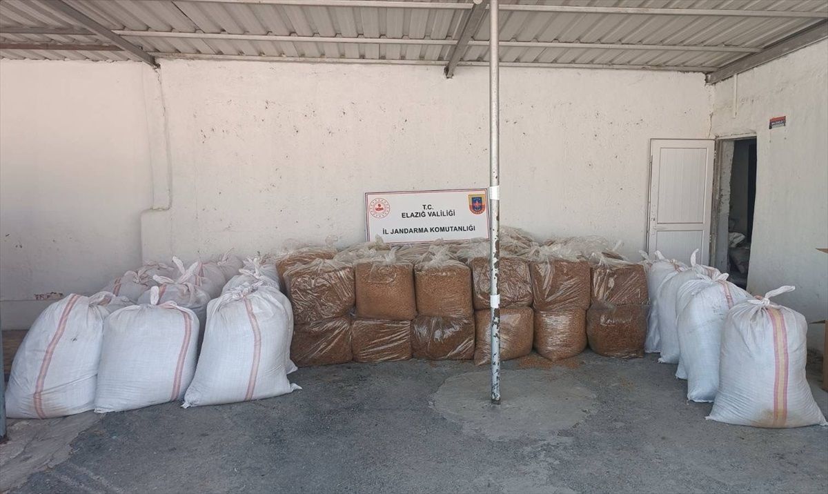 Elazığ\'da 1,5 Ton Bandrolsüz Tütün Ele Geçirildi