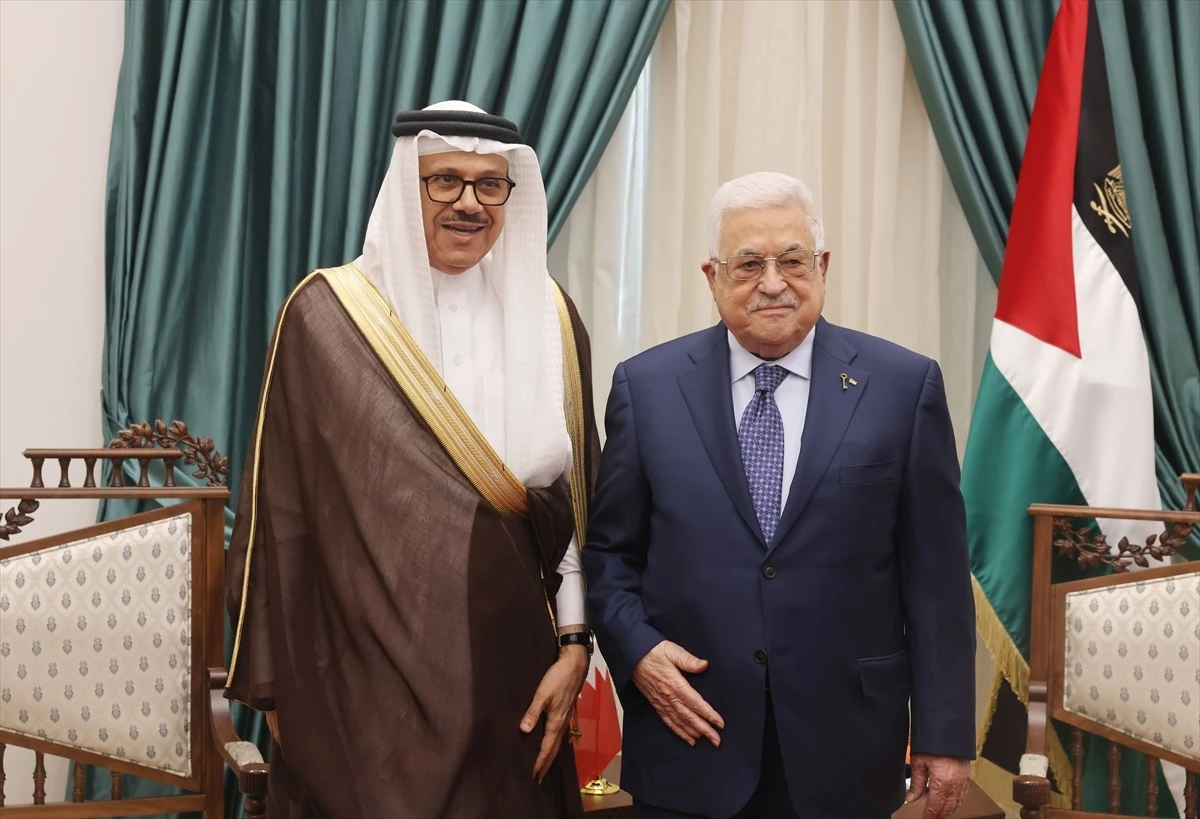 Filistin Devlet Başkanı Abbas ve Bahreyn Dışişleri Bakanı Zeyani, İsrail\'in Gazze\'ye saldırılarını durdurma çağrısı yaptı