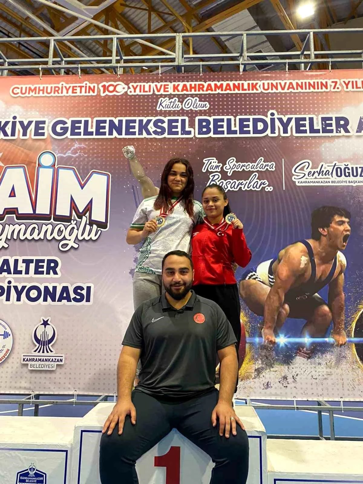 Düzceli Sporcular Türkiye Belediyeler Arası Halter Şampiyonasında 4 Madalya Kazandı