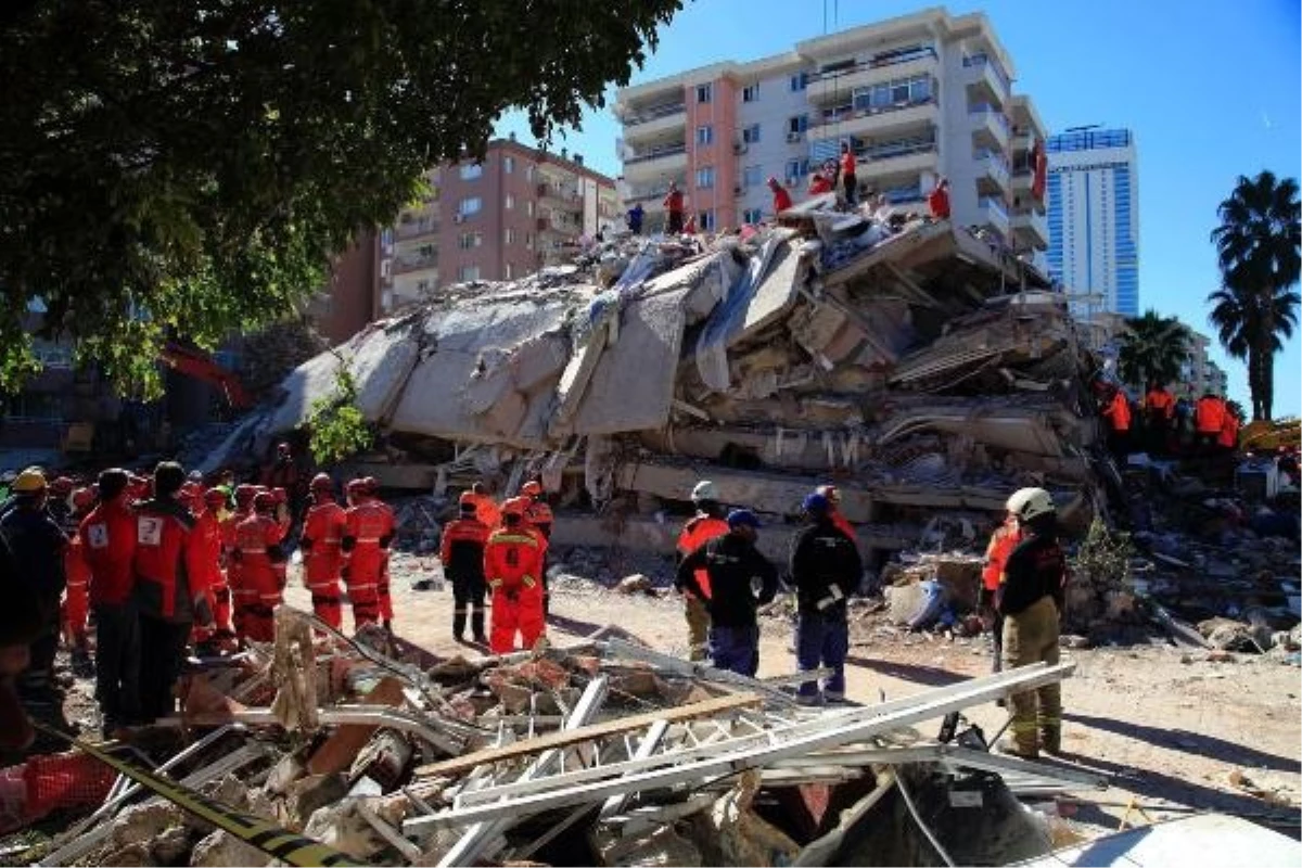 İzmir depreminin 3\'üncü yılında sorumlular yargılanıyor