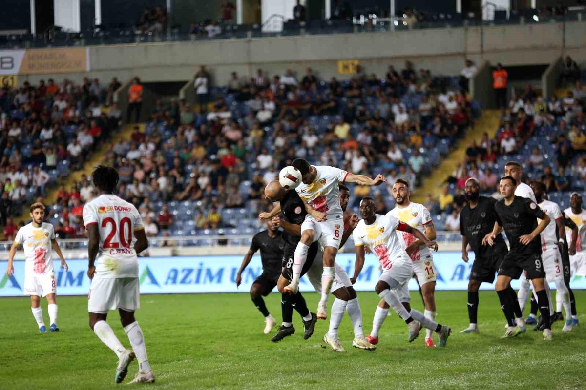 Kayserispor, Hatayspor\'u deplasmanda mağlup etti