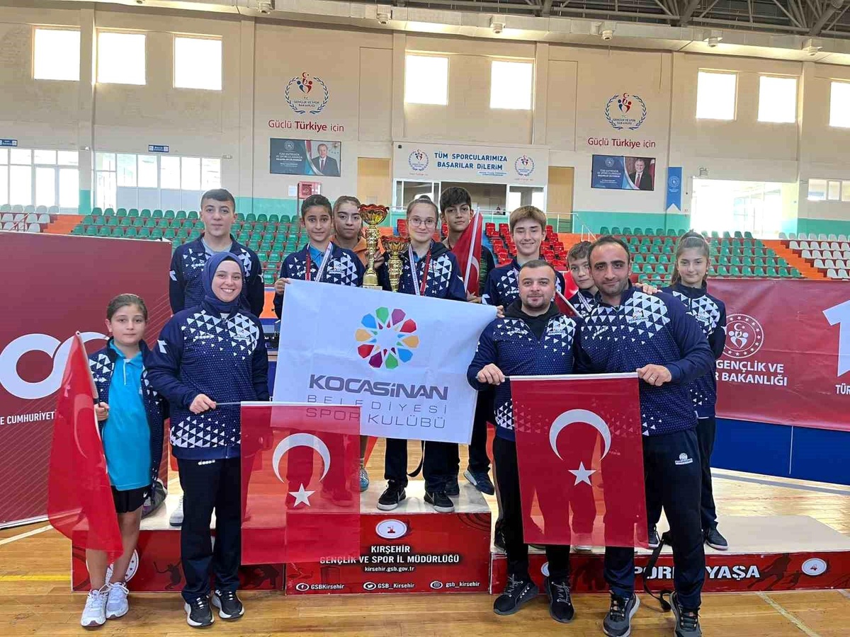 Kocasinan Belediyesi Masa Tenisi Takımları Türkiye Şampiyonasına Katılmaya Hak Kazandı
