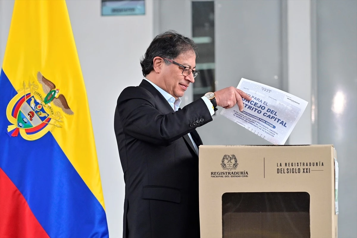 Kolombiya\'da Valilik ve Yerel Yönetim Seçimleri Sonuçlandı