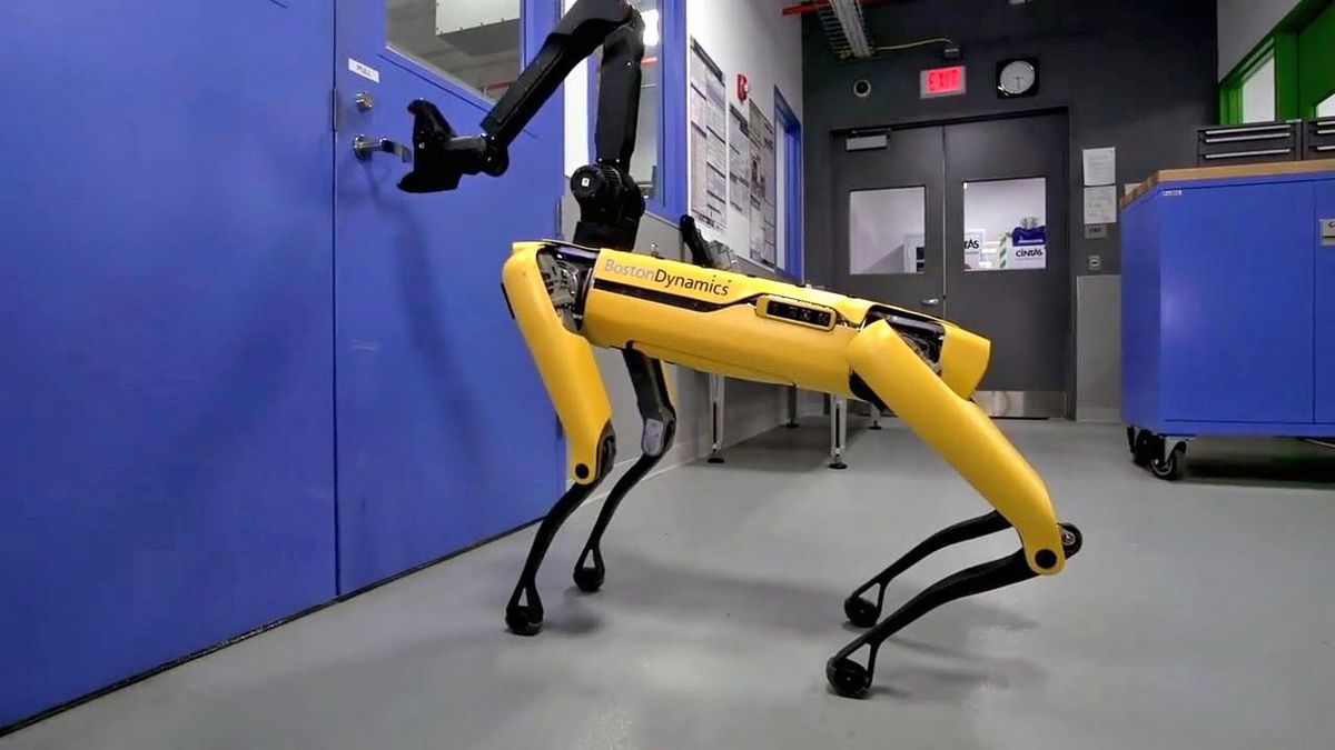 Boston Dynamics\'in robot köpeği Spot, ChatGPT ile konuşuyor