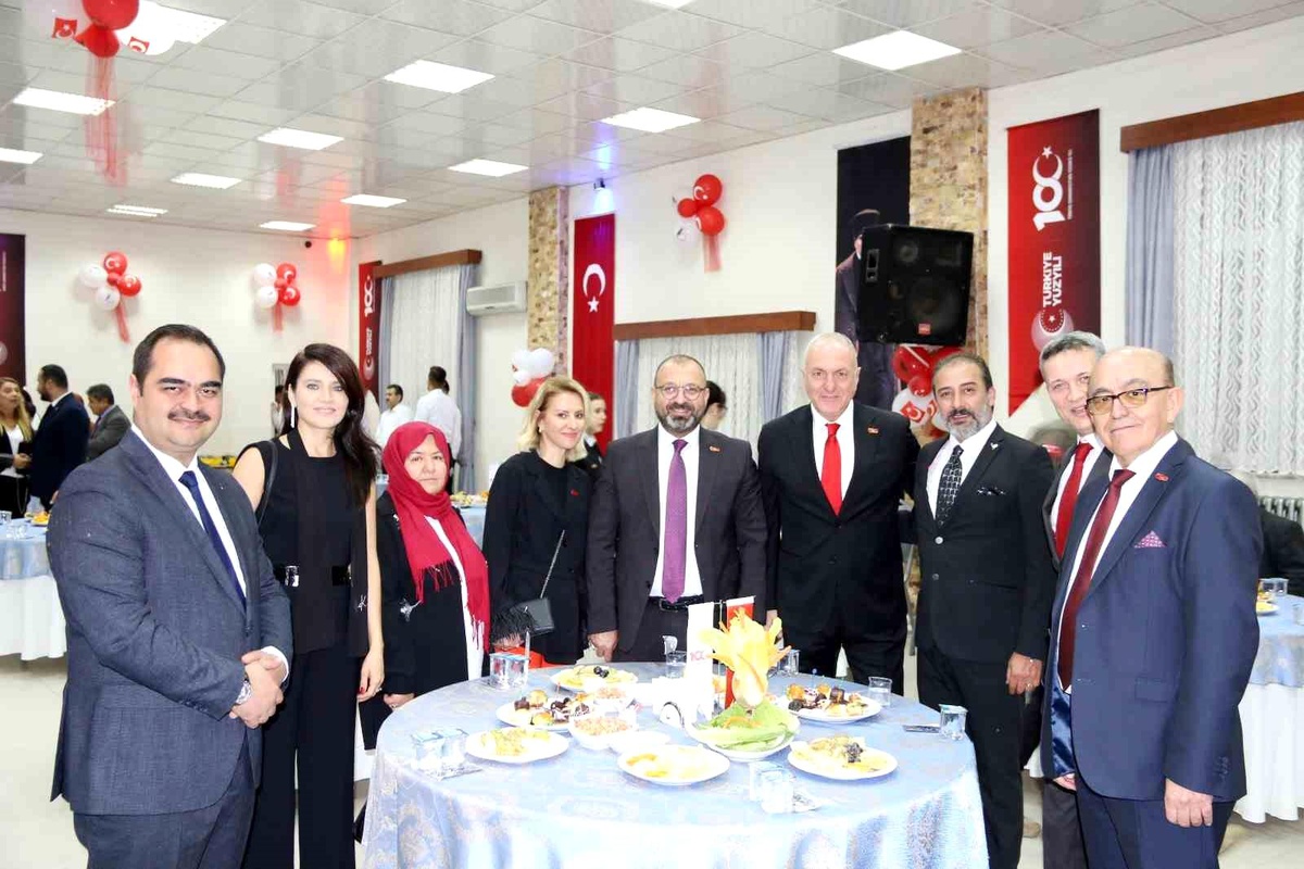 Kütahya\'da Cumhuriyet Bayramı Coşkusu
