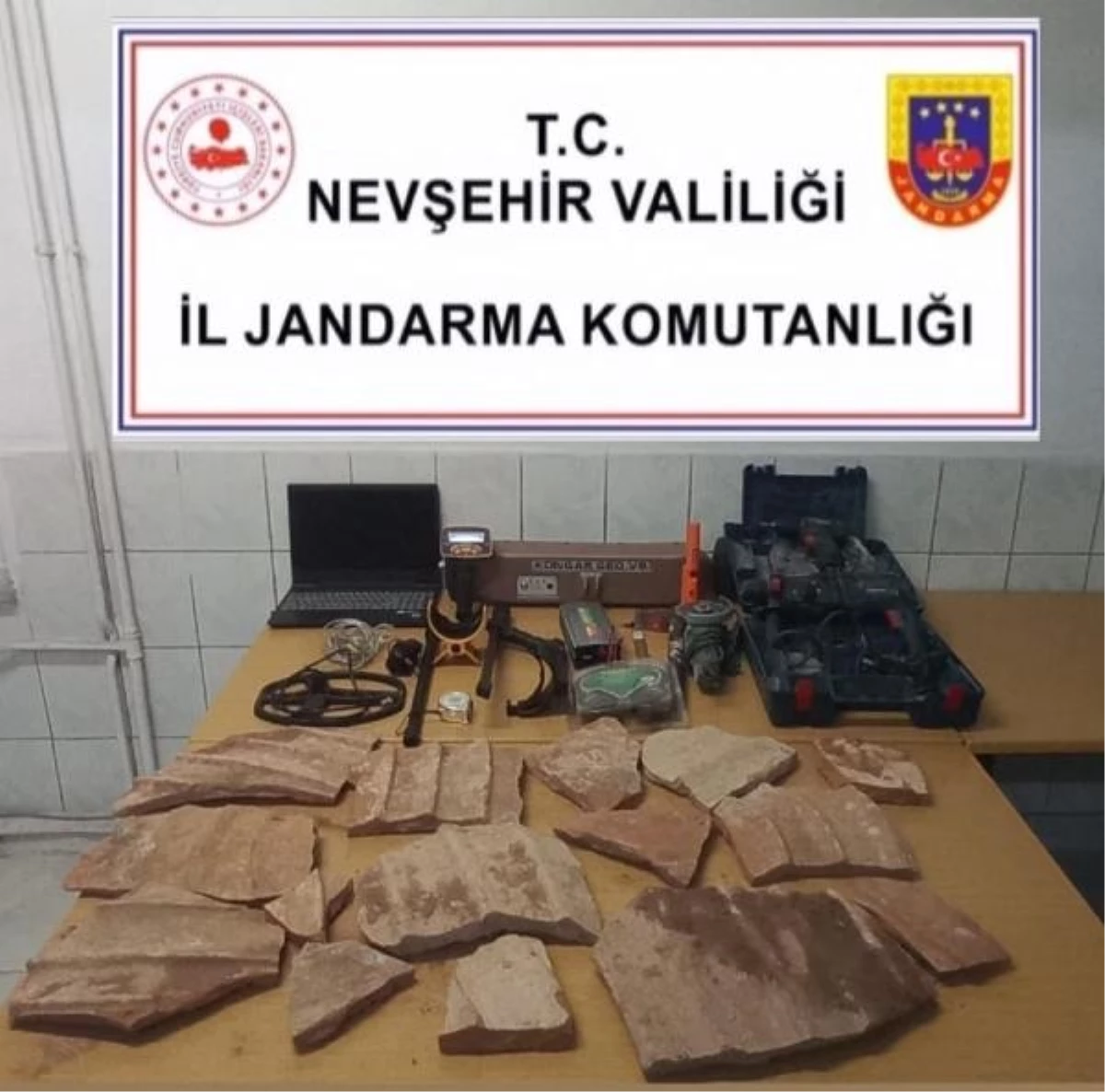 Nevşehir\'de Kaçak Kazı Yapan 7 Şüpheli Yakalandı
