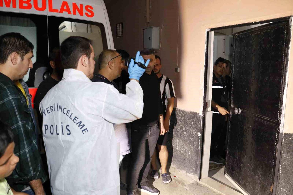 Adana\'da 12 yaşındaki çocuk av tüfeğinin ateş alması sonucu hayatını kaybetti