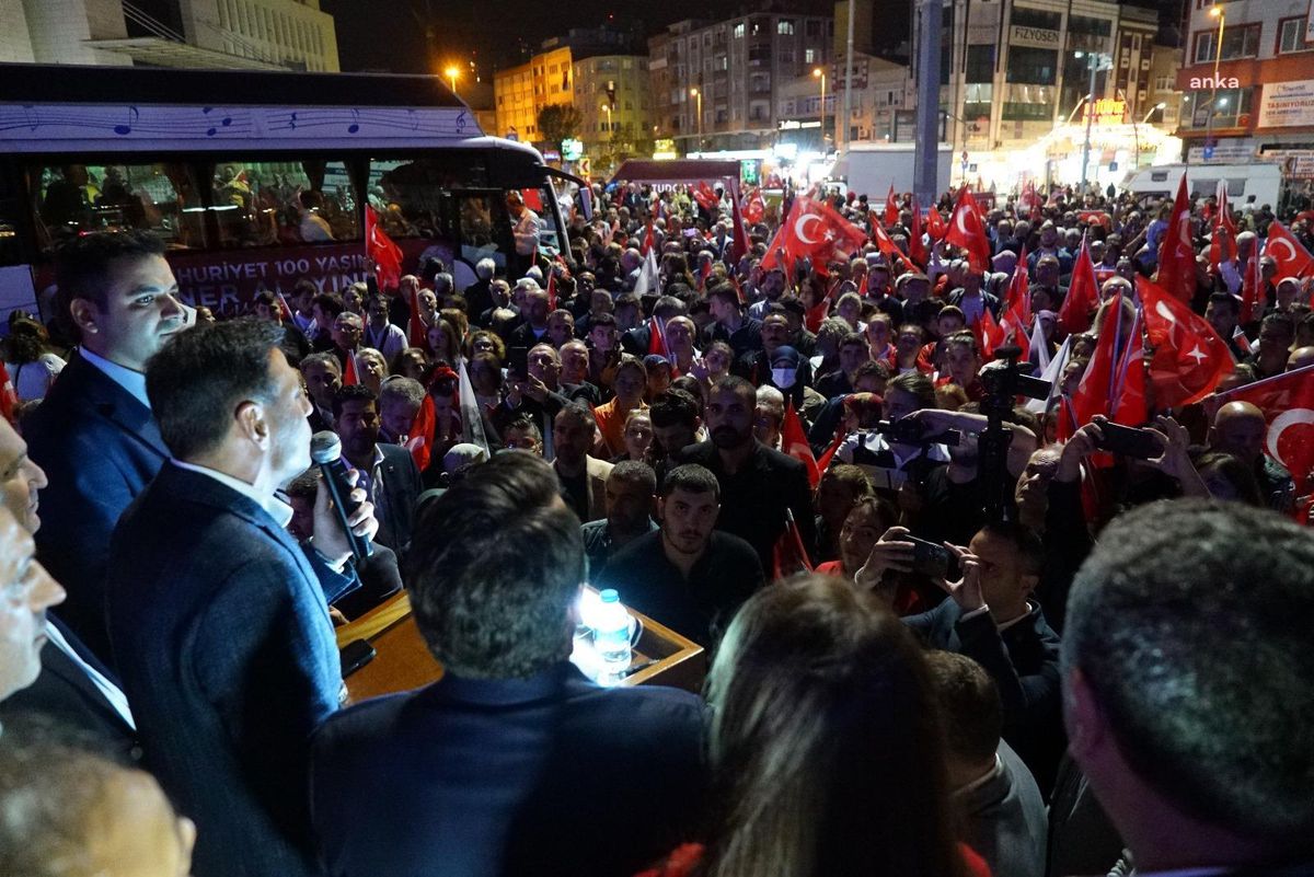 Özgür Çelik\'ten 100\'üncü Yıl Mesajı: "Yeniden Güzel Ülkemizi Demokrasiyle Taçlandırmanın Mücadelesini Vereceğiz"
