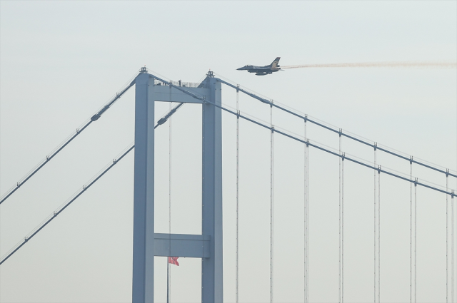 Solo Türk'ün efsane pilotu Yarbay Emre Mert, Cumhuriyet kutlamalarında son uçuşunu yaptı