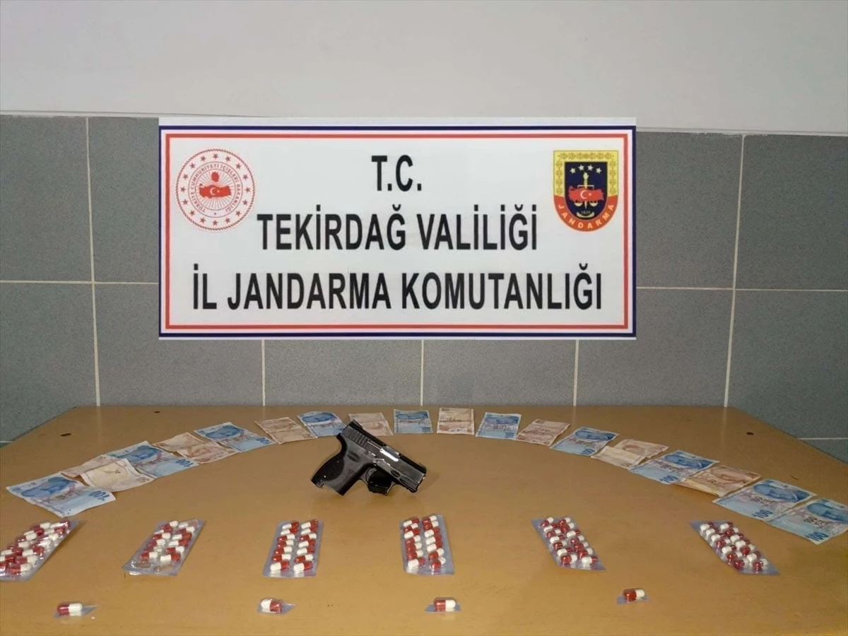 Tekirdağ\'da Uyuşturucu Operasyonu: 8 Şüpheli Gözaltına Alındı