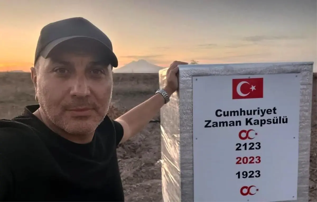 Tomarzalı Proje Uzmanı Hasan Gürbüz, Cumhuriyet\'in 100. yıldönümünde \'Cumhuriyet Zaman Kapsülü\' hazırladı