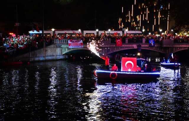 Türkiye'nin dört bir yanında Cumhuriyet coşkusu