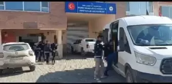 Van'da göçmen kaçakçılarına operasyon: 6 tutuklama