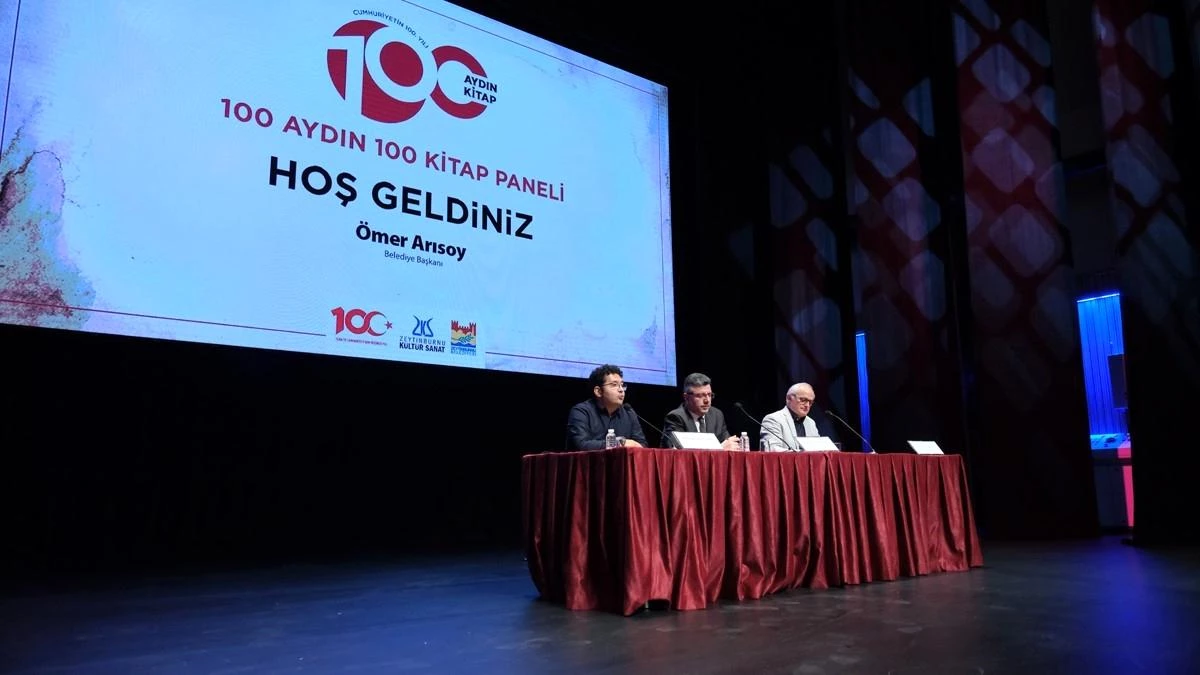Zeytinburnu Kültür Sanat\'ın \'100 Aydın 100 Kitap\' Sergisi Açıldı