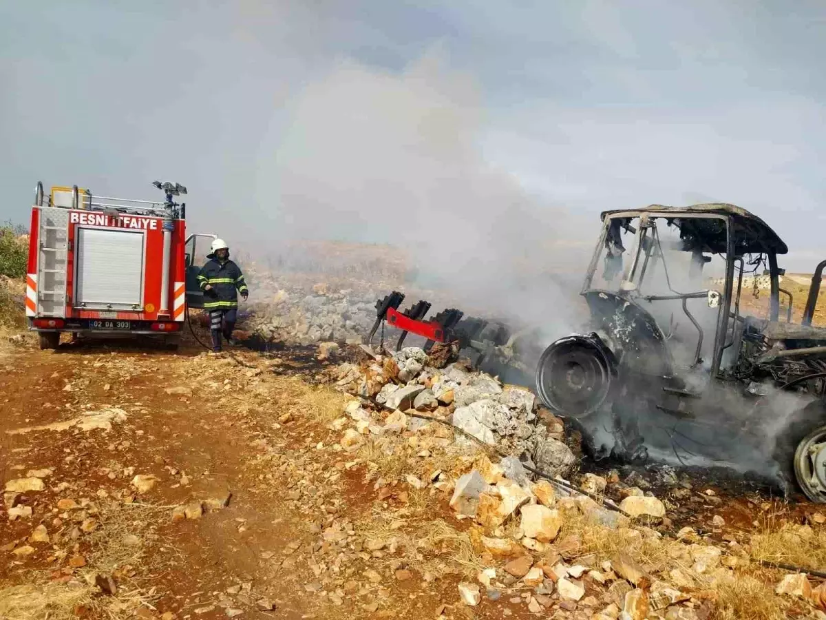 Adıyaman\'ın Besni ilçesinde traktör yangını