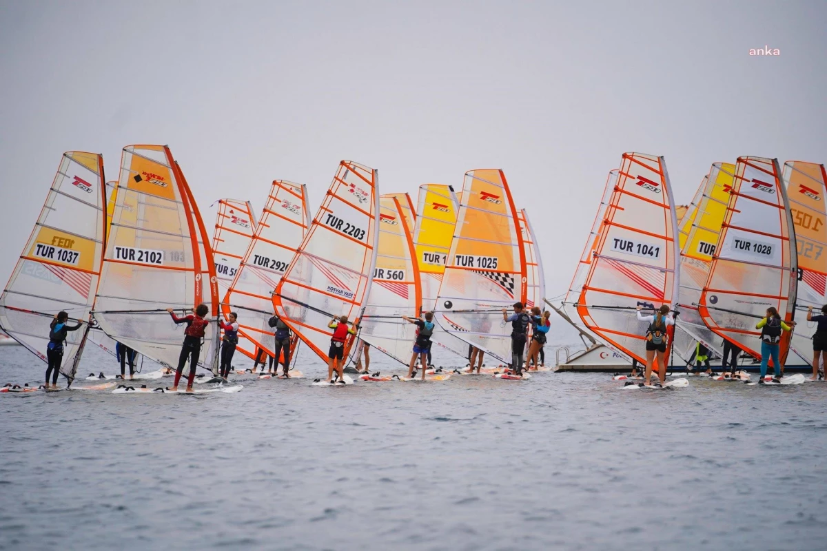 Ayvalık\'ta düzenlenen Yelken Ligi 1. Ayak Techno 293 Yarışları sona erdi