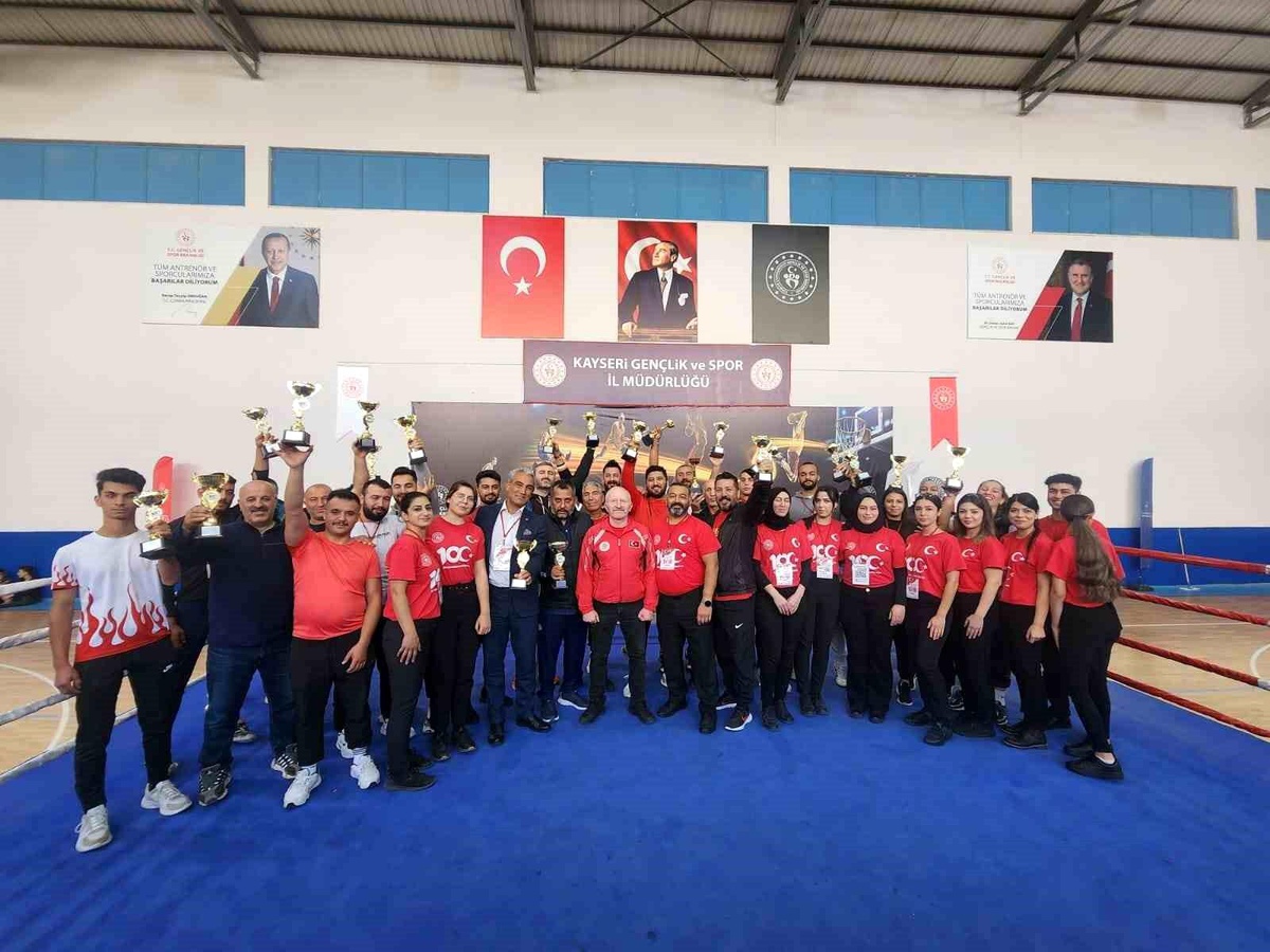 Cumhuriyetin 100. Yılında Benim Vatanım Canım Türkiye\'m Muaythai Şampiyonası