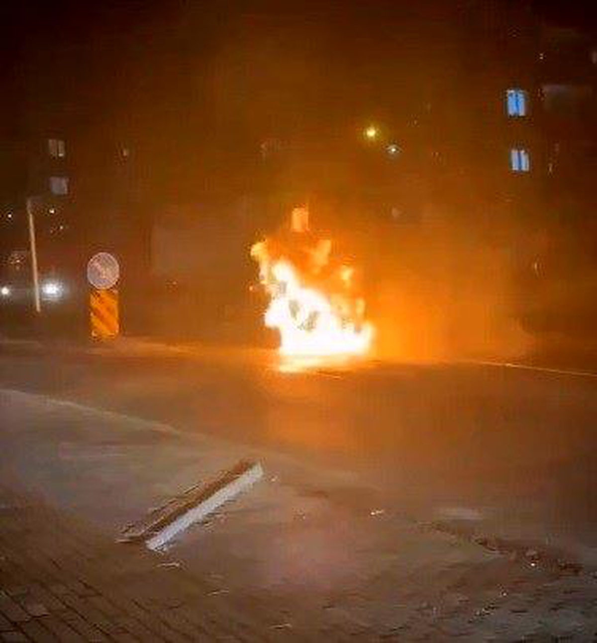 Bursa\'da seyir halindeki otomobil alevlere teslim oldu