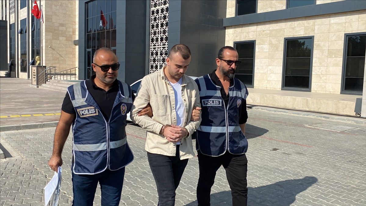 Çanakkale\'de Sahte MİT Görevlisi Yakalandı