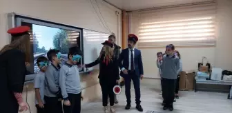 Karabük'te İlkokul Öğrencilerine Hemzemin Geçit Güvenliği Eğitimi Verildi