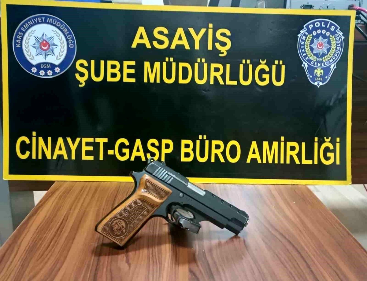 Kars\'ta 2 kişi hapis cezası bulunan suçlular yakalandı