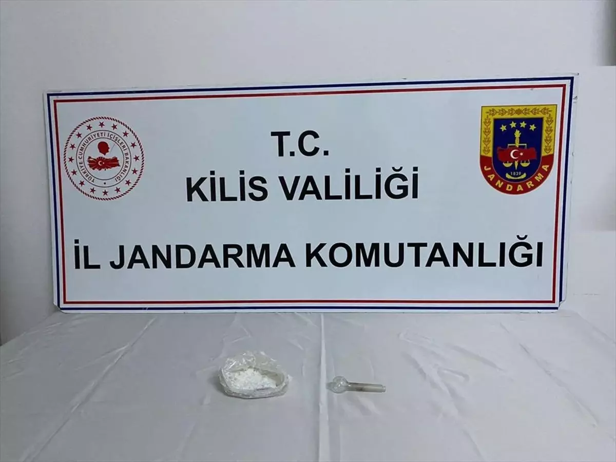 Kilis\'te Uyuşturucu Ticareti Yapan 2 Şüpheli Gözaltına Alındı