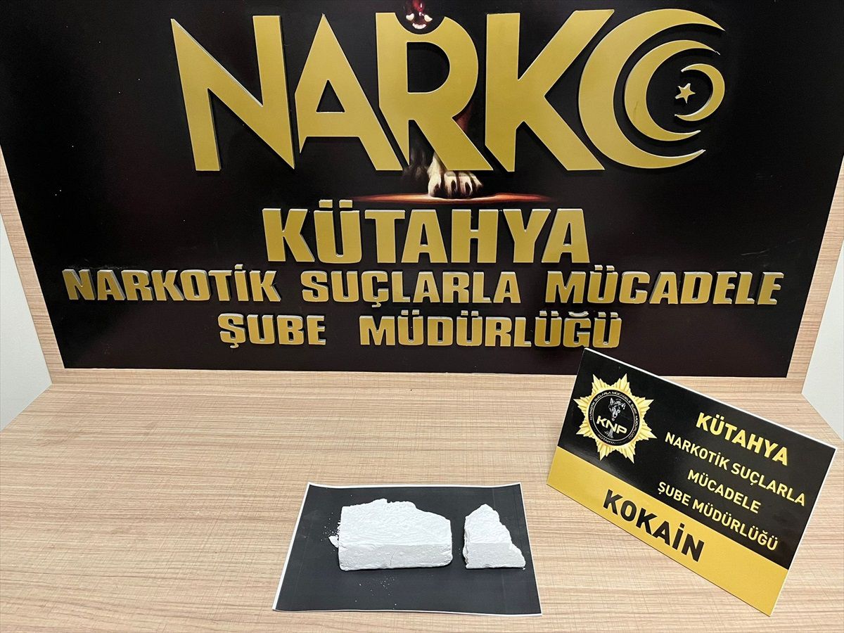 Kütahya\'da yolcu otobüsünde uyuşturucu ele geçirildi