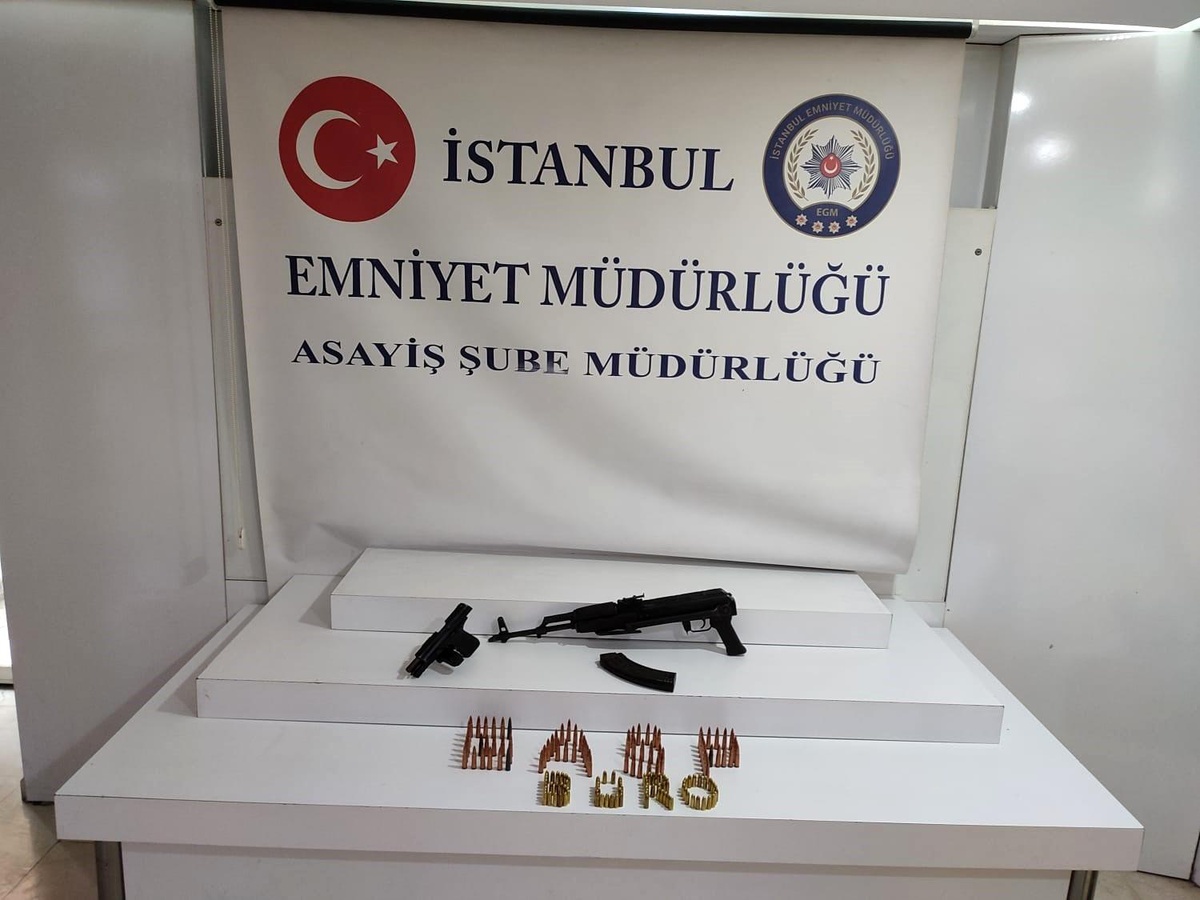 Küçükçekmece\'de Restorana Silahlı Saldırı: 3 Şüpheli Yakalandı