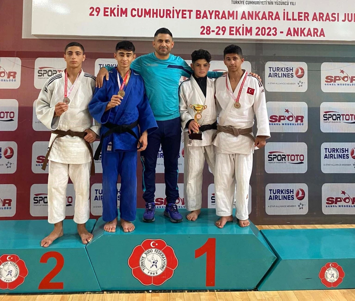 Sivaslı Judo Sporcuları Ankara\'da Derece Yaptı
