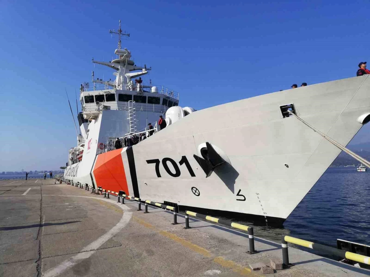 TCSG Dost Arama ve Kurtarma Gemisi İzmir Körfezi\'nde eğitim gerçekleştirdi