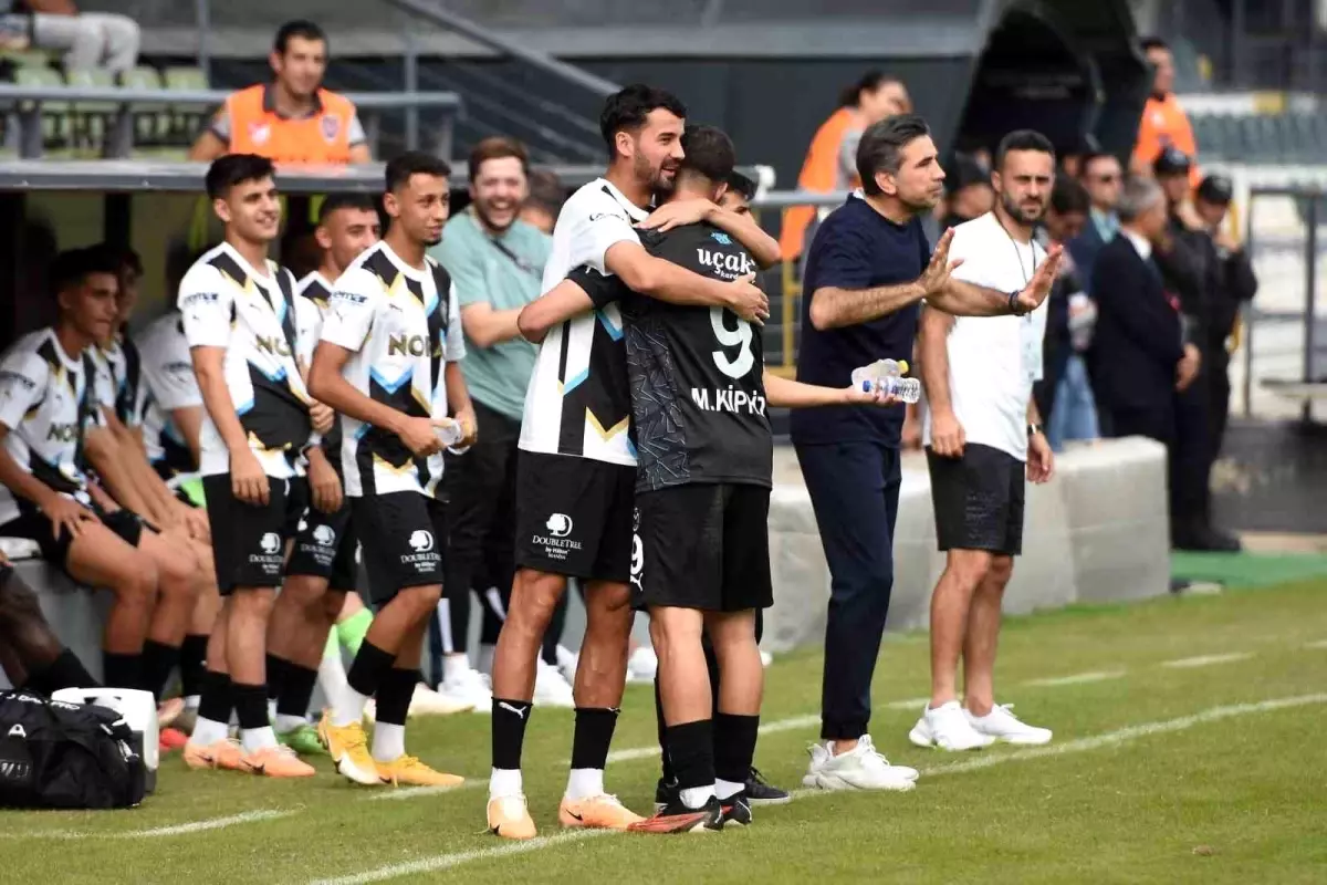 Manisa FK, Pazarspor\'u 3-0 mağlup ederek bir üst tura yükseldi