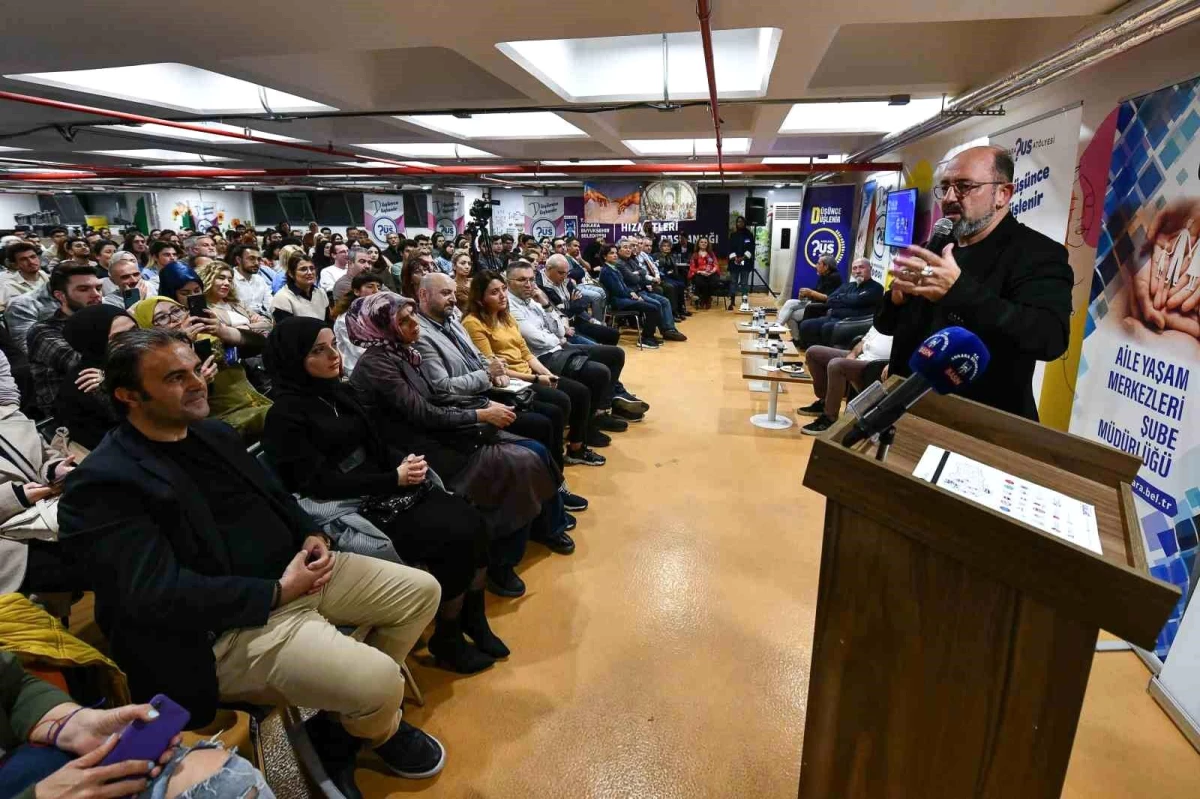 Ankara\'da Genç Akademi Kafe Sıhhiye, bilim ve felsefe konferanslarına ev sahipliği yapıyor