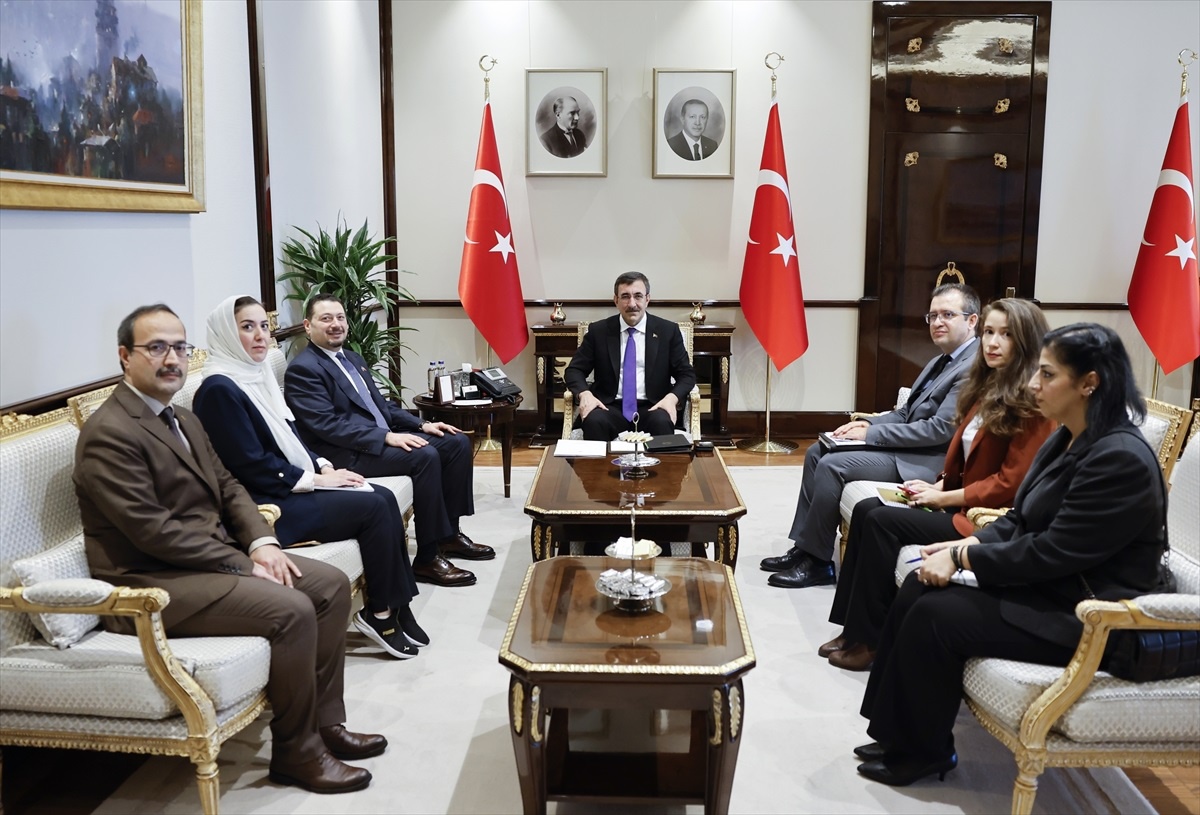 Cumhurbaşkanı Yardımcısı Yılmaz, Suudi Arabistan\'ın Ankara Büyükelçisi Abu Al-Nasr\'ı kabul etti