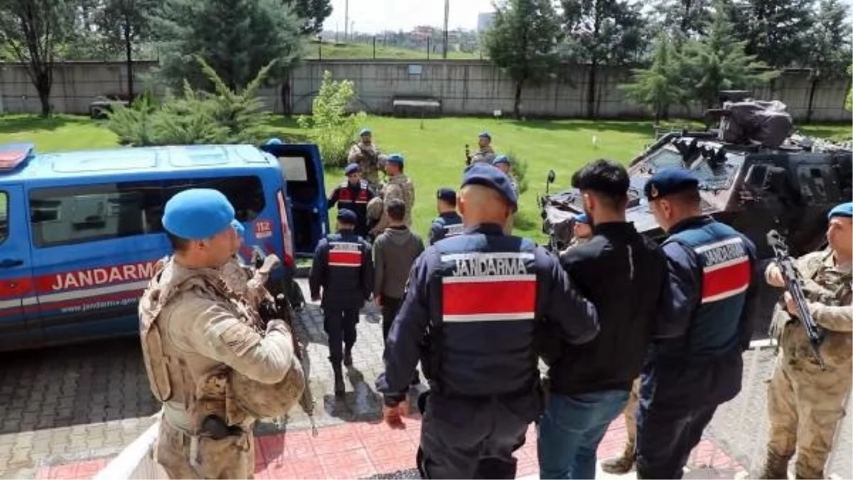 Diyarbakır\'daki \'Mercek Operasyonu\'nda 132 tutuklama