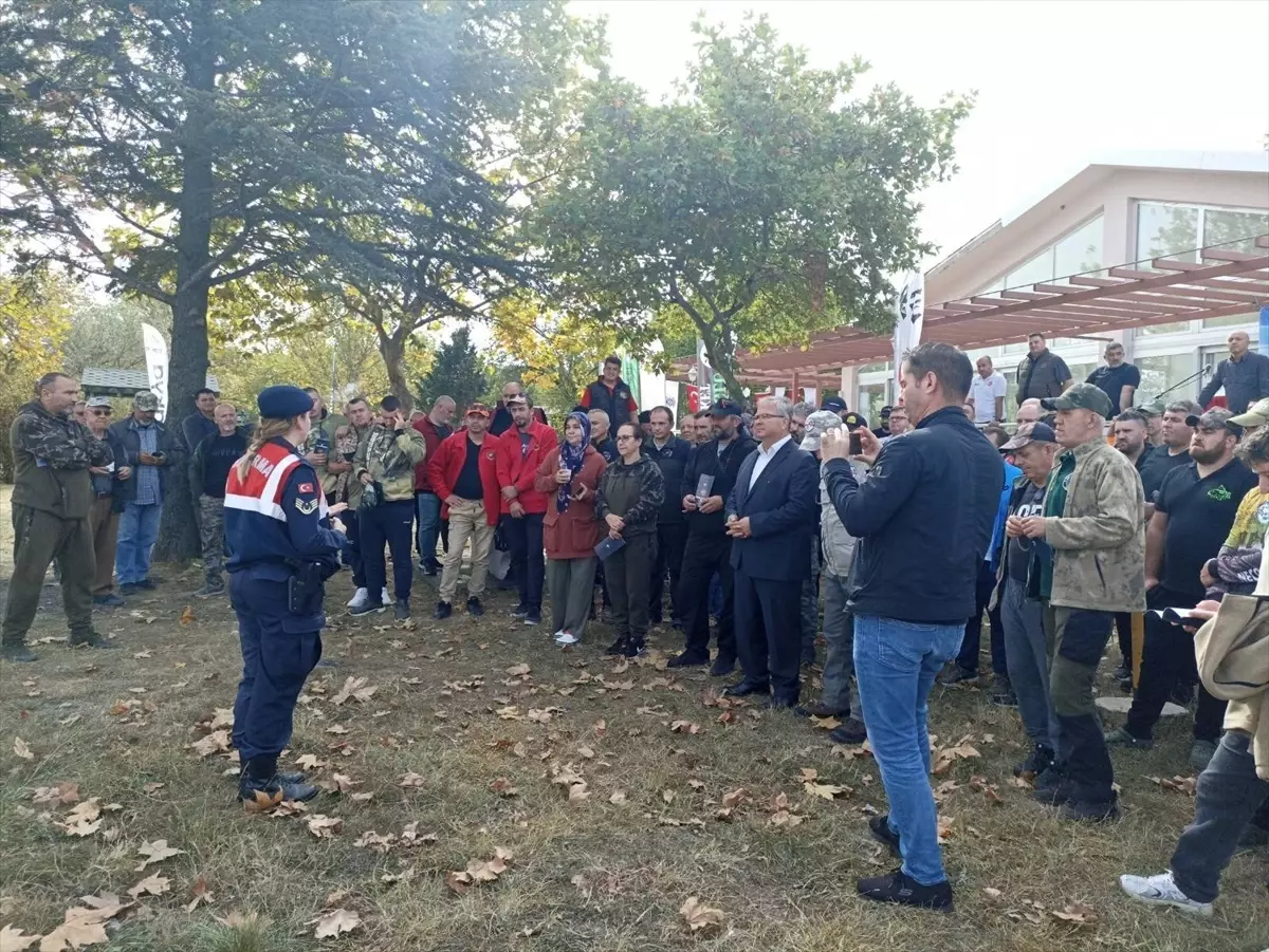 Edirne\'de jandarma ekipleri bilgilendirme faaliyetlerine devam ediyor