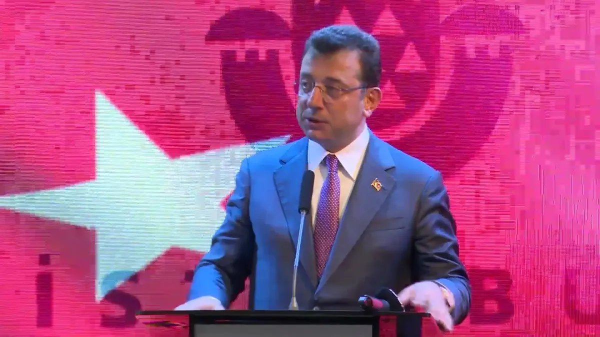 İmamoğlu: 'İstanbul İmar Yönetmeliği'ne Meslek Odalarıyla İrtibat Kurarak, Hangi Konularda En Derin Sorunların Yaşandığını Çalıştık'