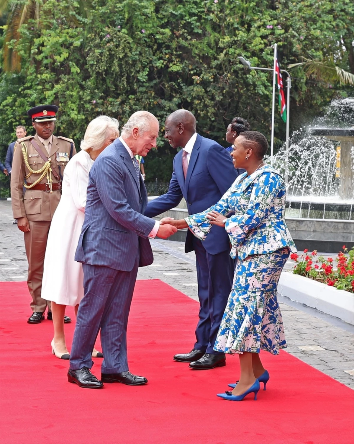 İngiltere Kralı 3. Charles, Kenya\'ya yapılan zulümleri kabul etti