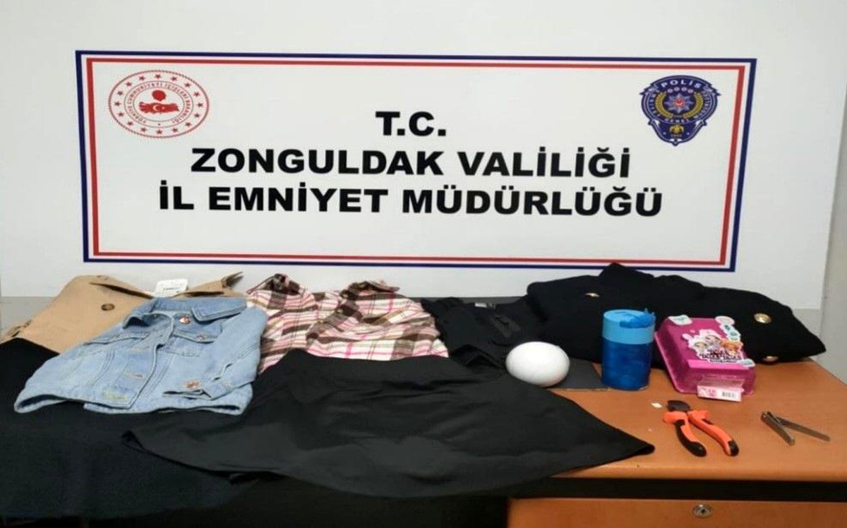 Zonguldak\'ta Rus uyruklu 2 zanlı kıyafet çalarken yakalandı