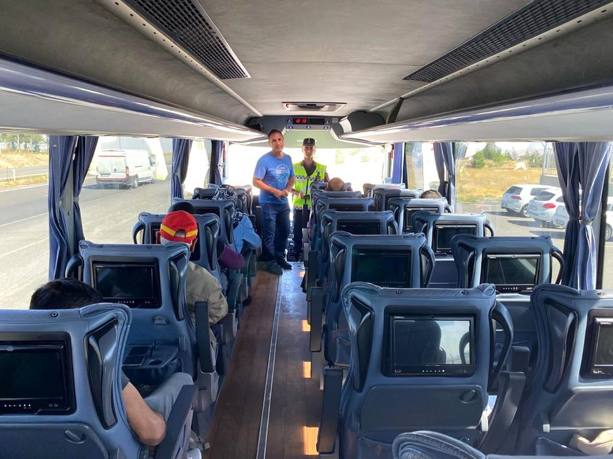 Aksaray\'da Jandarma Trafik Ekipleri Otobüslerde Denetim Yaptı
