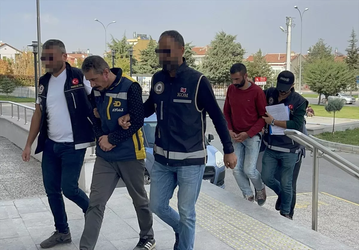 Karaman'da Uyuşturucu Operasyonunda 3 Zanlı Tutuklandı