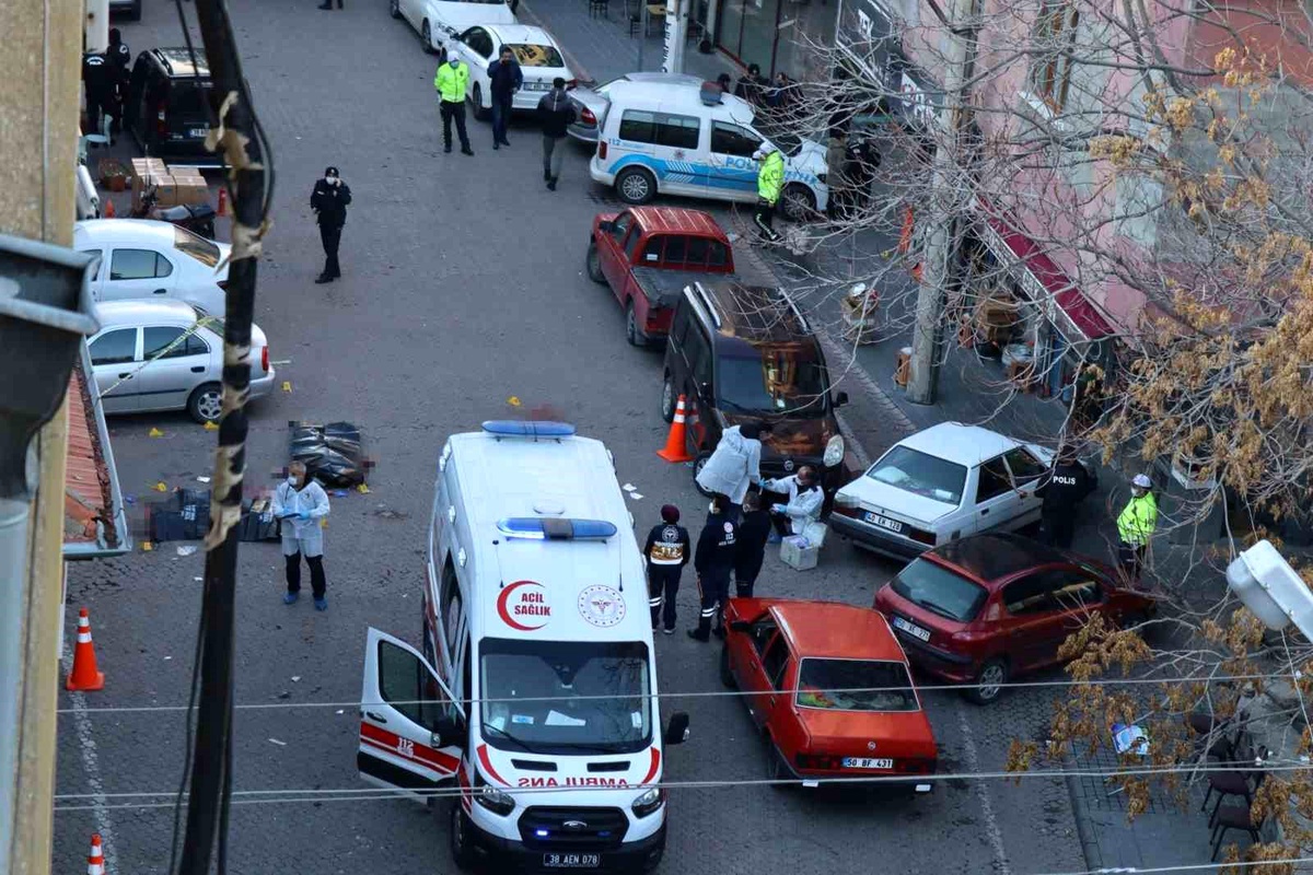 Kayseri\'de arazi anlaşmazlığı yüzünden 3 kişiyi öldüren firari sanığın yargılanması devam ediyor