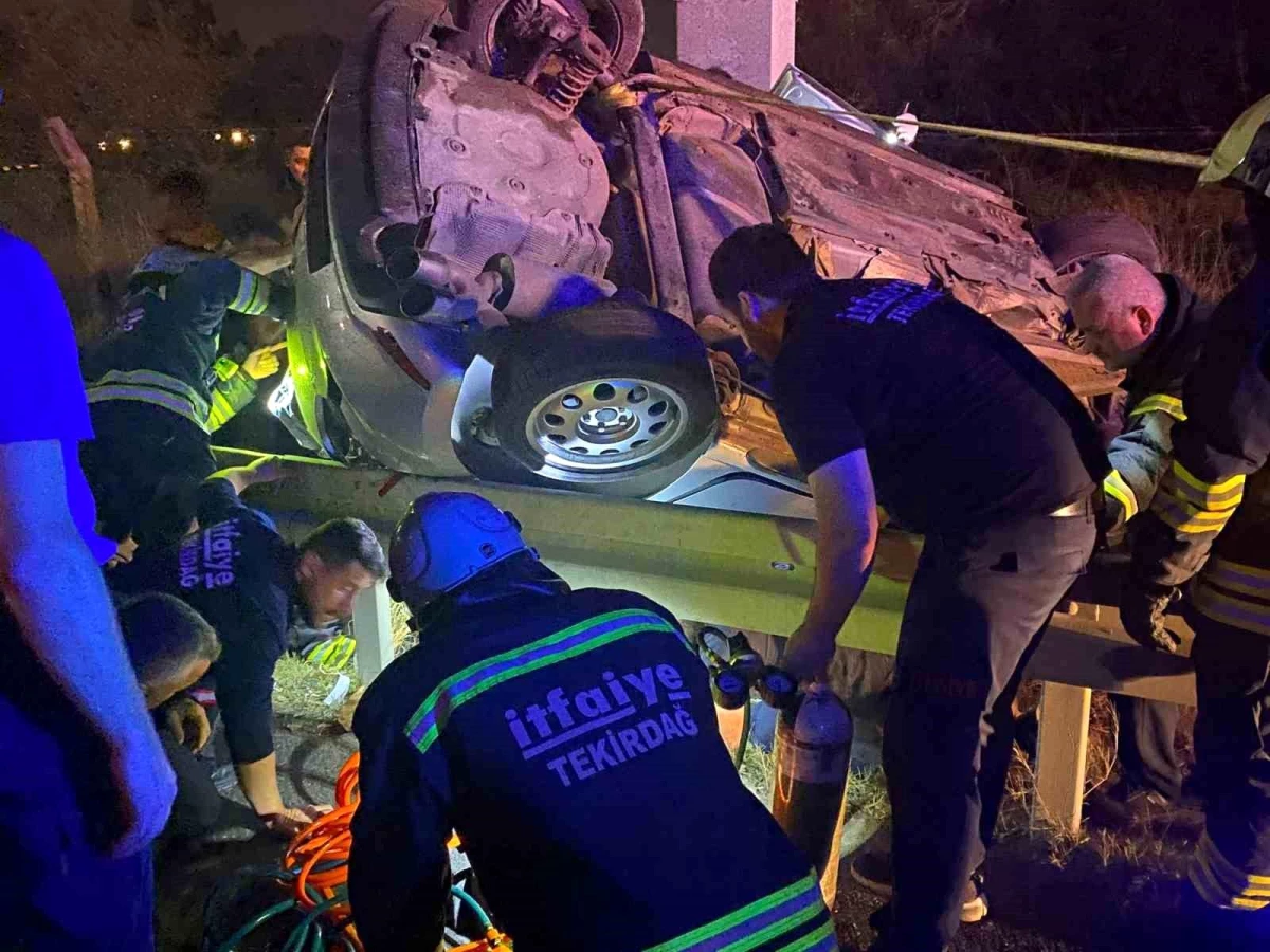 Tekirdağ\'da Makas Atan Araçtan Kaçmaya Çalışan Otomobil Takla Attı