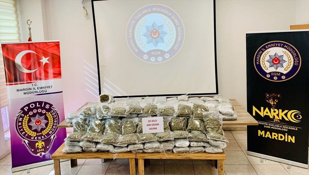 Mardin\'de 82 Kilo Skunk Ele Geçirildi, 7 Şüpheli Tutuklandı