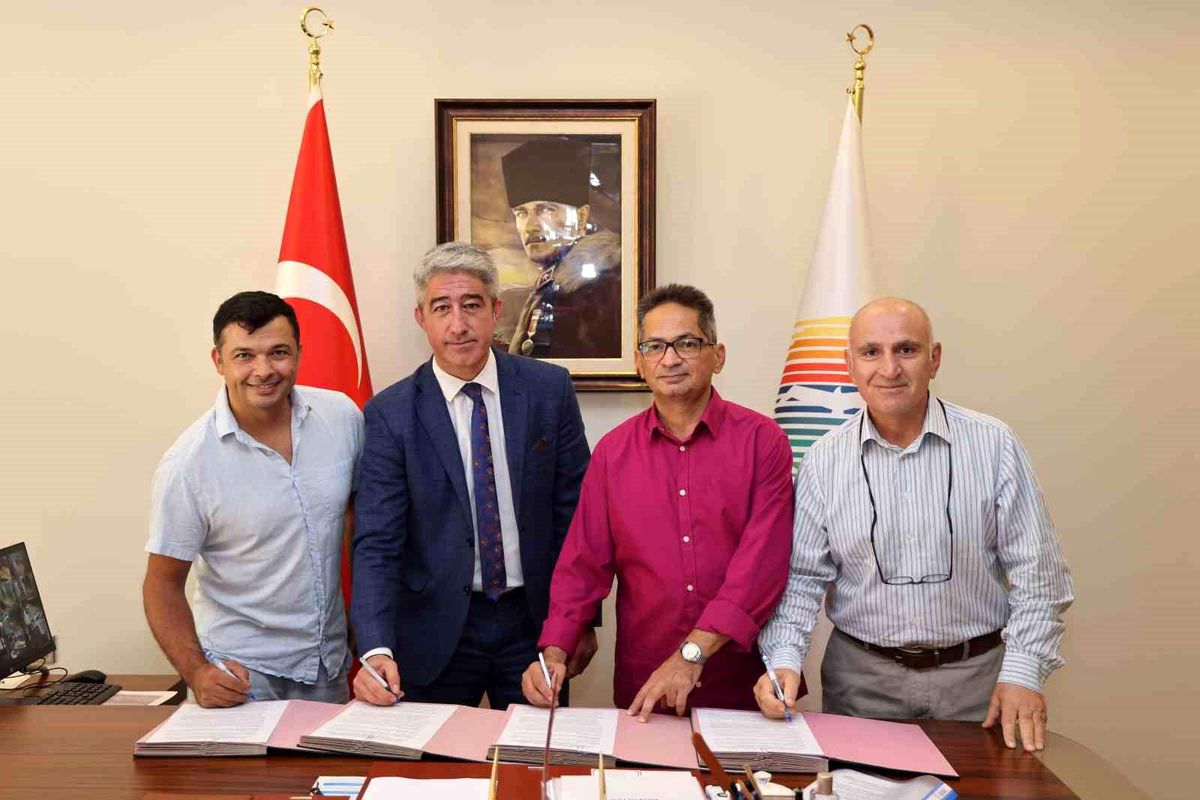 Marmaris Belediyesi Çocuklara Sanat ve Bilişim Kursları Sunuyor